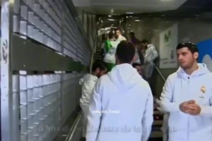 攝像頭就在那！C羅問迭戈-洛佩斯：你植了3600根頭發(fā)是嗎？