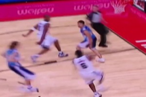 詹姆斯和科比一個(gè)隊(duì)，對(duì)手可以直接報(bào)警了