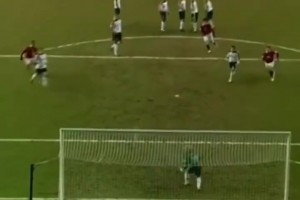 每個(gè)進(jìn)球都讓人拍案叫絕！C羅落葉任意球合集！賞心悅目！