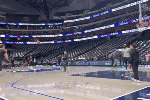 狀元這投射水平如何？弗拉格賽前三分遠(yuǎn)投訓(xùn)練10投9中！